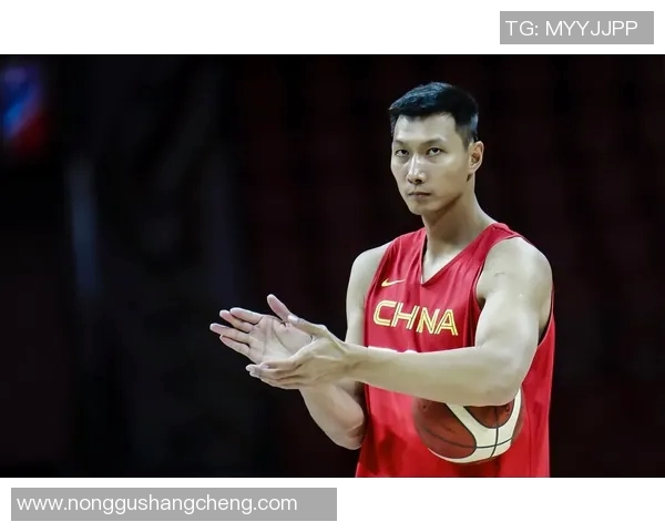 易建联在社交平台晒出篮球训练视频,网友惊呼技术高超