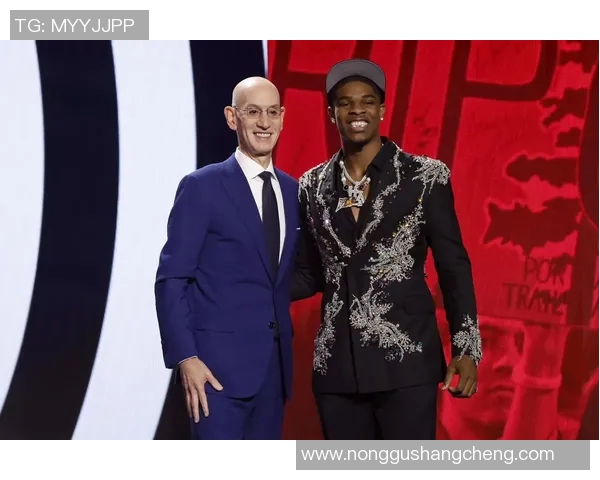 斯库特亨德森的崛起之路:从青涩新星到NBA未来的领军人物 斯库特亨德森的崛起之路:从青涩新星到NBA未来的领军人物