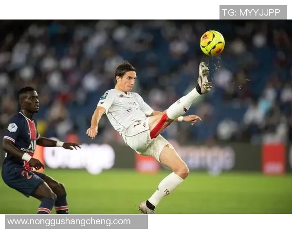 斯特拉斯足球比赛直播全程回顾精彩瞬间与战术分析